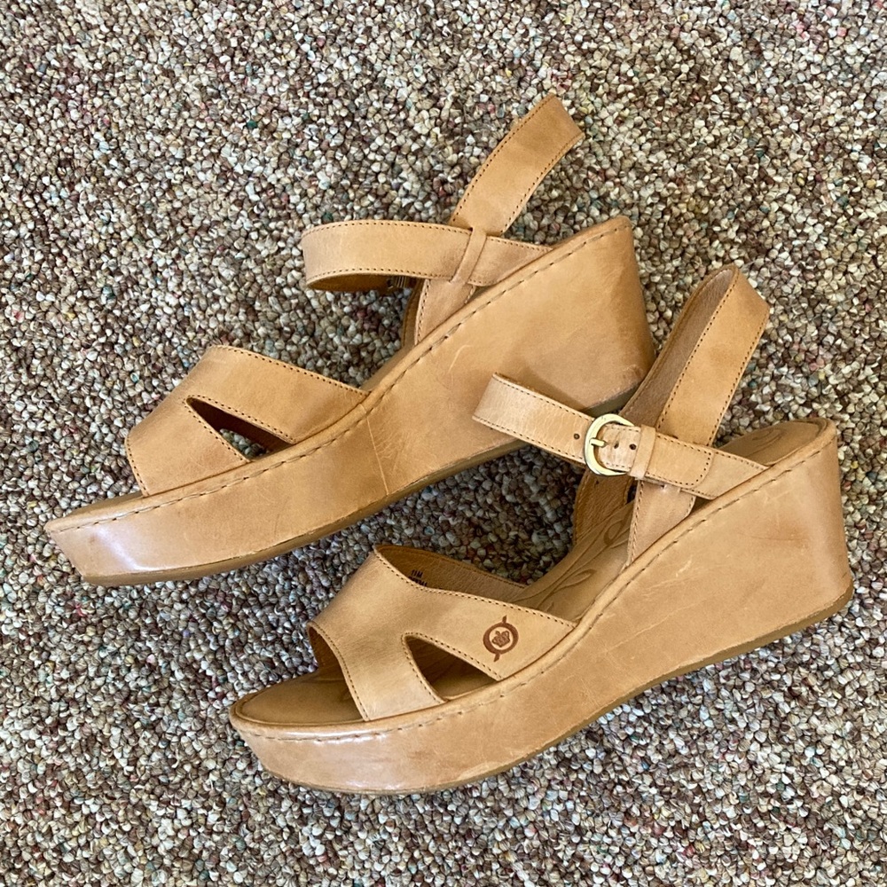 Born Women's Tan Leather Wedge Platform Sandals 11